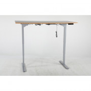 Table de travail réglable en hauteur électriquement