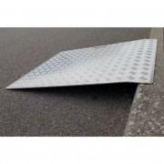 ALTEC FRANCE - Rampe de passage trottoir AWB-T - jusqu'à 750 kg