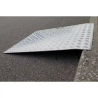 ALTEC FRANCE - Rampe de passage trottoir AWB-T - jusqu'à 750 kg